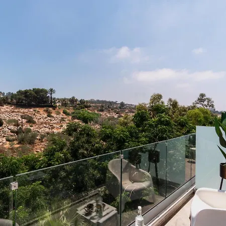 דירה Perfect Holiday Home For Sunny Pool Days And Cosy Balcony Nights All Yours איה נאפה
